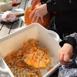 Græskarskæring løvfaldsdag